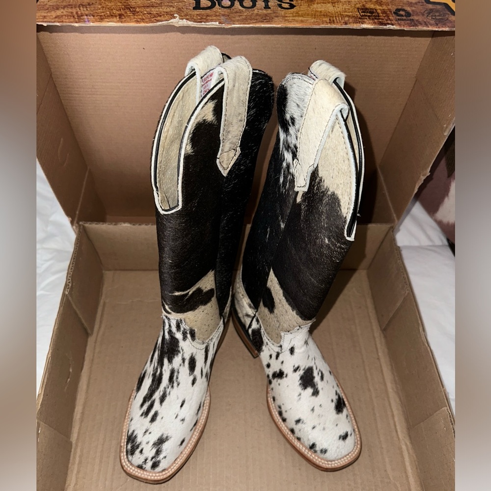 Cowhide Patterned Heeled Boots - image 2